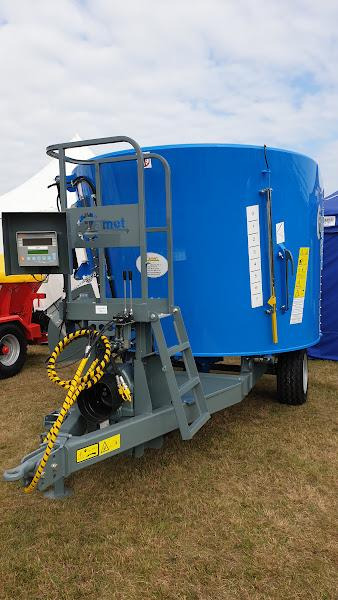 Leasing para ZAMET Futtermischwagen / Feed mixer / Melangeuse / Carro miscelatore / Vagoneta de alimentación / Кормораздатчик / Wóz paszowy 7-12 m3 ZAMET Futtermischwagen / Feed mixer / Melangeuse / Carro miscelatore / Vagoneta de alimentación / Кормораздатчик / Wóz paszowy 7-12 m3: foto 13 Leasing para ZAMET Futtermischwagen / Feed mixer / Melangeuse / Carro miscelatore / Vagoneta de alimentación / Кормораздатчик / Wóz paszowy 7-12 m3 ZAMET Futtermischwagen / Feed mixer / Melangeuse / Carro miscelatore / Vagoneta de alimentación / Кормораздатчик / Wóz paszowy 7-12 m3: foto 13