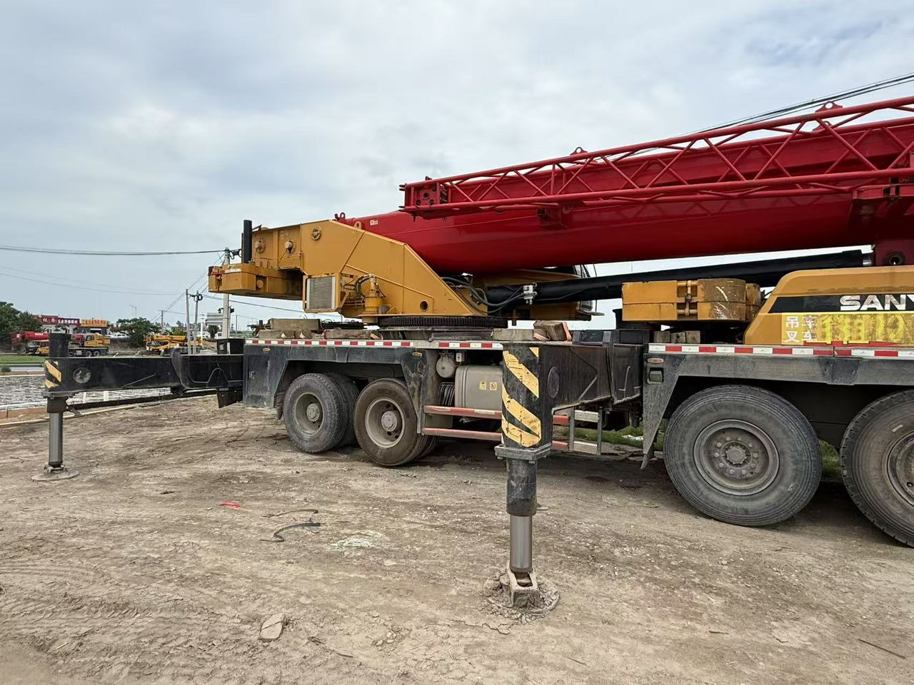 SANY STC800T5 STC800E5 STC800C5 80tons - Autogrúa: foto 2 SANY STC800T5 STC800E5 STC800C5 80tons - Autogrúa: foto 2