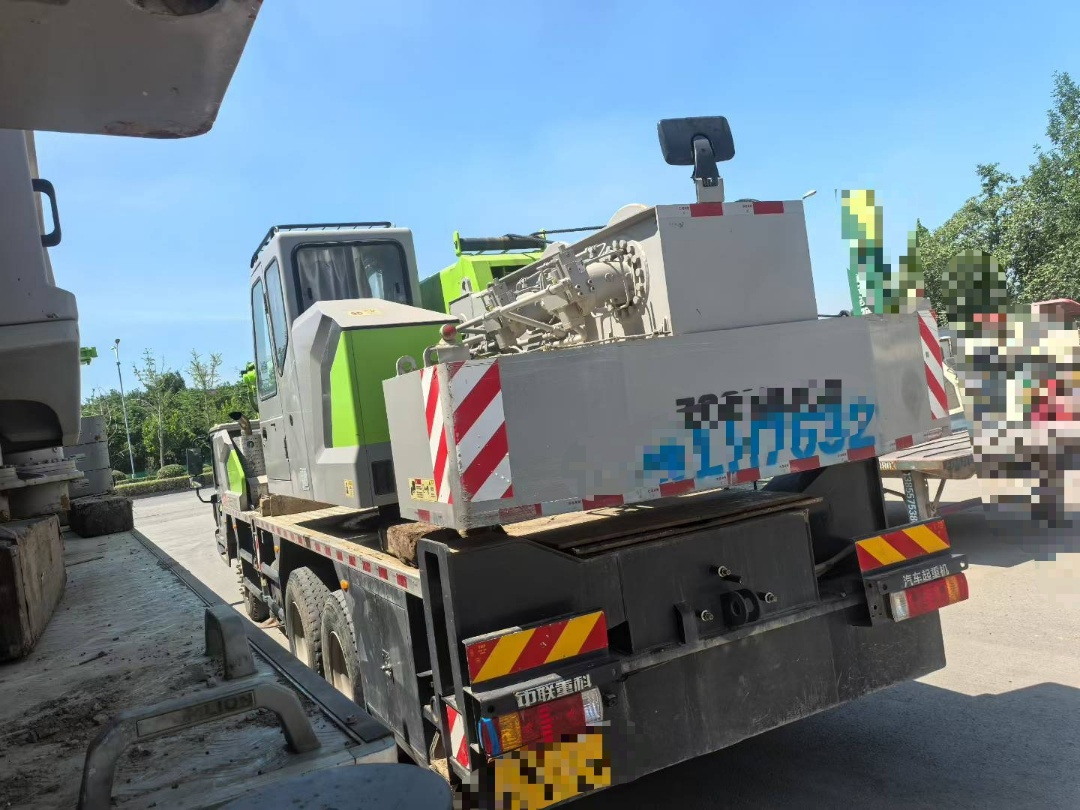 ZOOMLION ZTC250A - Autogrúa: foto 5 ZOOMLION ZTC250A - Autogrúa: foto 5