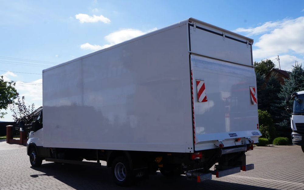 Iveco DAILY 72c18  Automat HI-MATIC Kontener 6 m 74 tys km STAN NOWY - Camión caja cerrada: foto 4 Iveco DAILY 72c18  Automat HI-MATIC Kontener 6 m 74 tys km STAN NOWY - Camión caja cerrada: foto 4