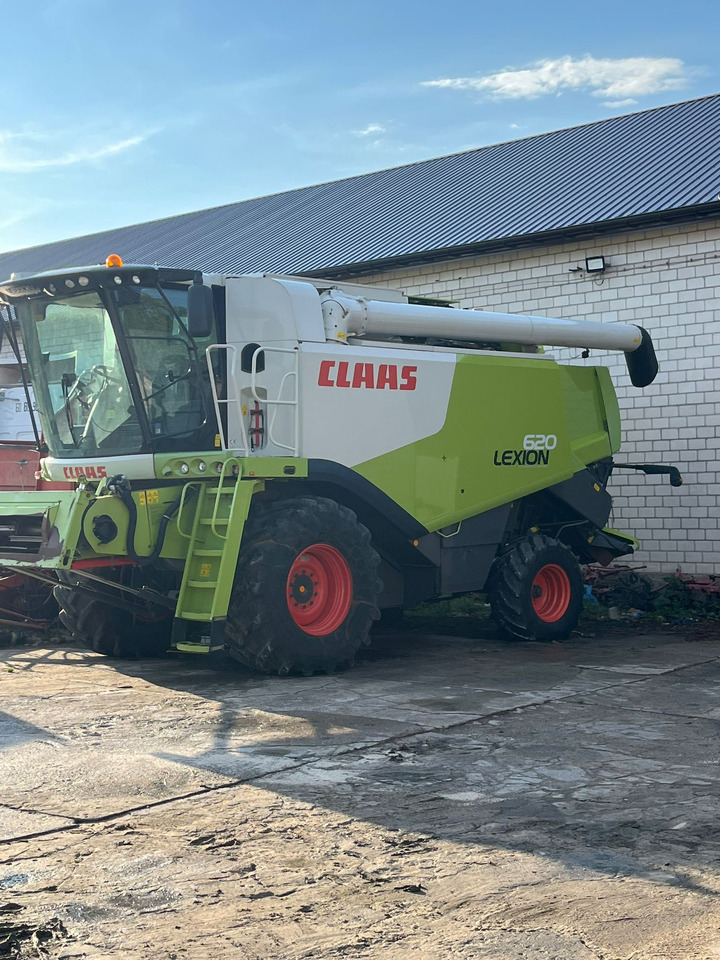 CLAAS Lexion 620 - Cosechadora de granos: foto 1 CLAAS Lexion 620 - Cosechadora de granos: foto 1