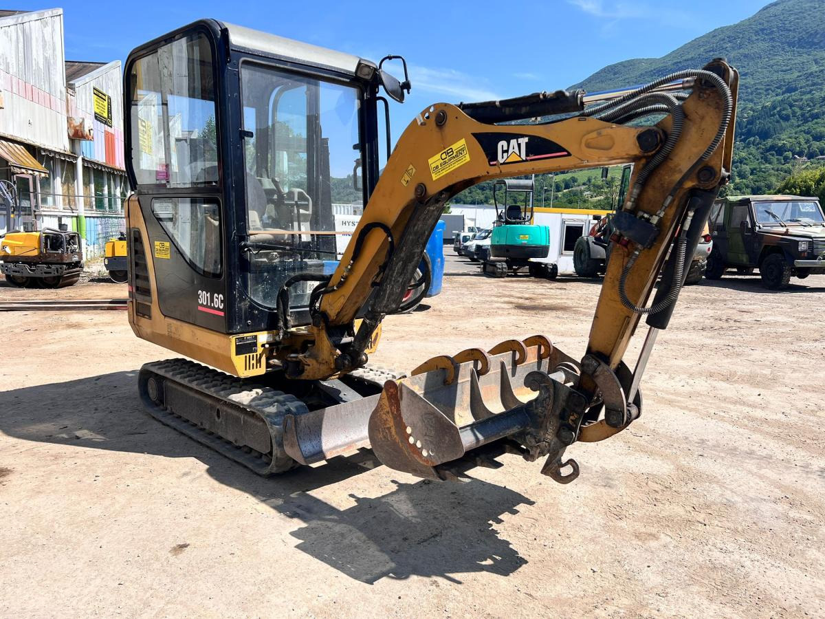 Caterpillar 301.6C MINIPELLE 1,7T (NET DE TVA) - Miniexcavadora: foto 5 Caterpillar 301.6C MINIPELLE 1,7T (NET DE TVA) - Miniexcavadora: foto 5