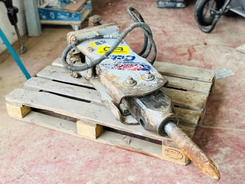 FURUKAWA FX55 BRH Marteau Hydraulique - Martillo hidráulico: foto 2 FURUKAWA FX55 BRH Marteau Hydraulique - Martillo hidráulico: foto 2