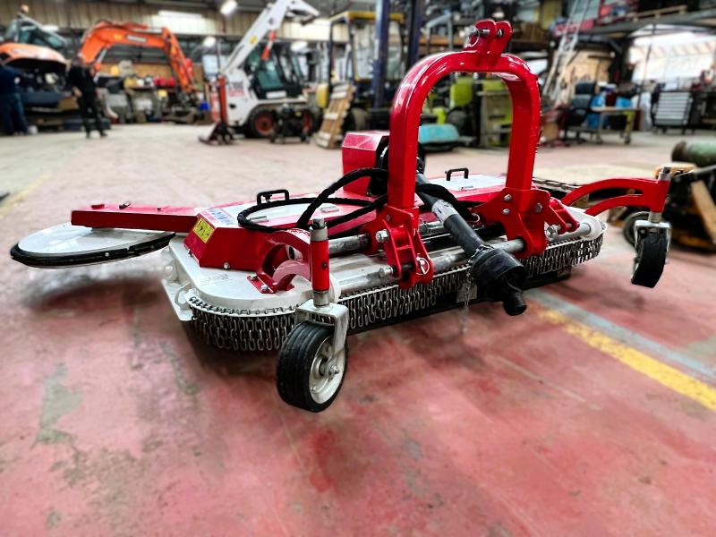 Giemme FMU180 Tondeuse portée attache 3 points pour tracteur - Desbrozadora de martillos: foto 4 Giemme FMU180 Tondeuse portée attache 3 points pour tracteur - Desbrozadora de martillos: foto 4