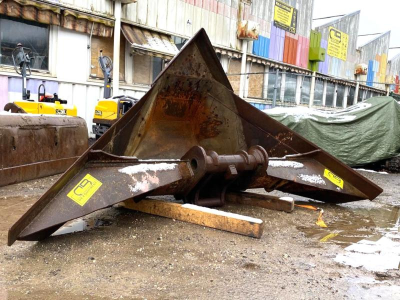 Godet trapèze attache Morin M6 - Cazo para excavadora para Maquinaria de construcción: foto 1 Godet trapèze attache Morin M6 - Cazo para excavadora para Maquinaria de construcción: foto 1