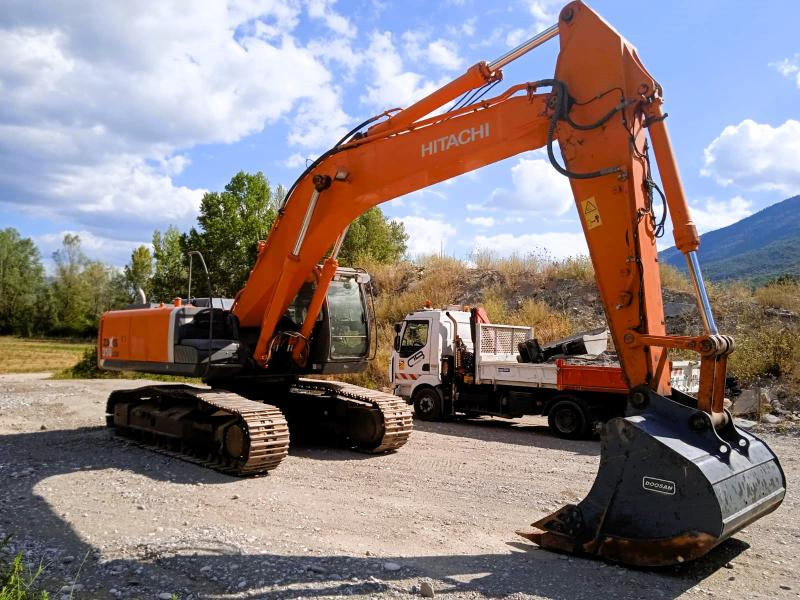 HITACHI PELLE ZX 350 LCN-3 35T - Excavadora de cadenas: foto 4 HITACHI PELLE ZX 350 LCN-3 35T - Excavadora de cadenas: foto 4