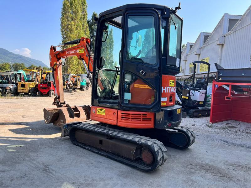 Hitachi ZX26U-5A MINI PELLE 2,7T - Miniexcavadora: foto 2 Hitachi ZX26U-5A MINI PELLE 2,7T - Miniexcavadora: foto 2