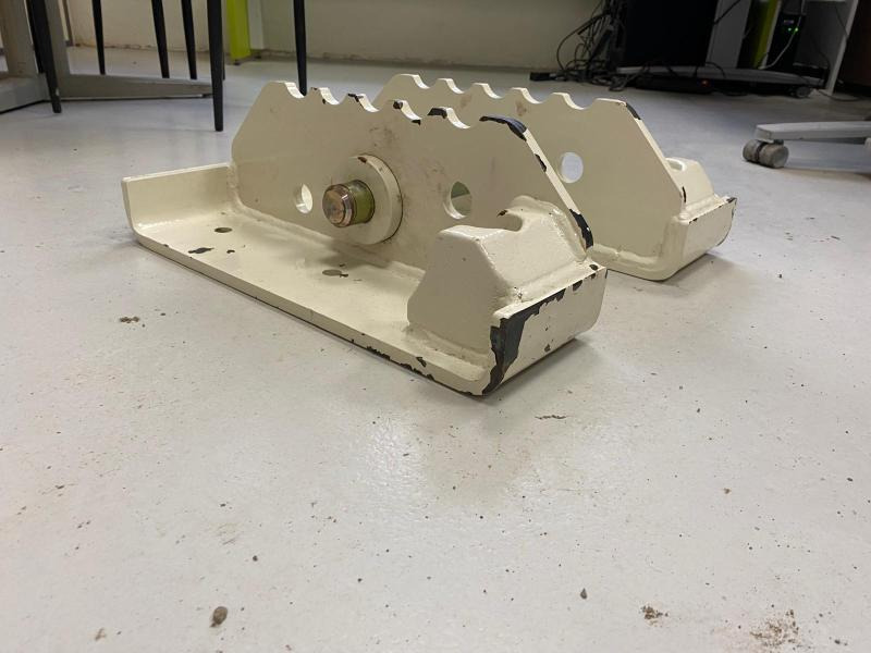 Pied de stabilisateur NEUF Pour TEREX TLB 830 à 990 et Benford - Recambio para Retroexcavadora: foto 4 Pied de stabilisateur NEUF Pour TEREX TLB 830 à 990 et Benford - Recambio para Retroexcavadora: foto 4