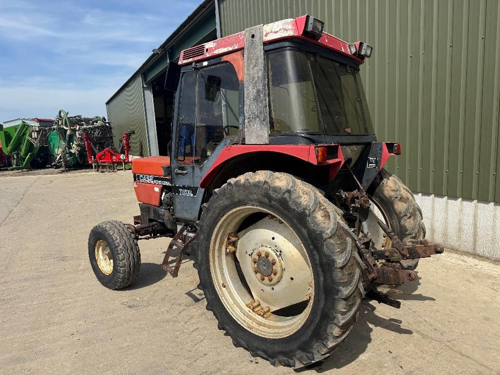 Case IH International 785XL - Tractor: foto 2 Case IH International 785XL - Tractor: foto 2