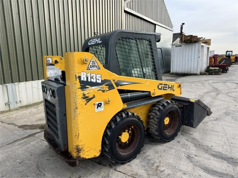 Gehl Gehl R135 Skid Steer - Minicargadora: foto 4 Gehl Gehl R135 Skid Steer - Minicargadora: foto 4