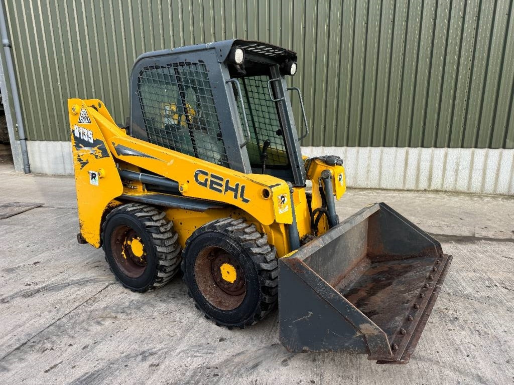 Gehl R 135 Skid Steer - Minicargadora: foto 3 Gehl R 135 Skid Steer - Minicargadora: foto 3