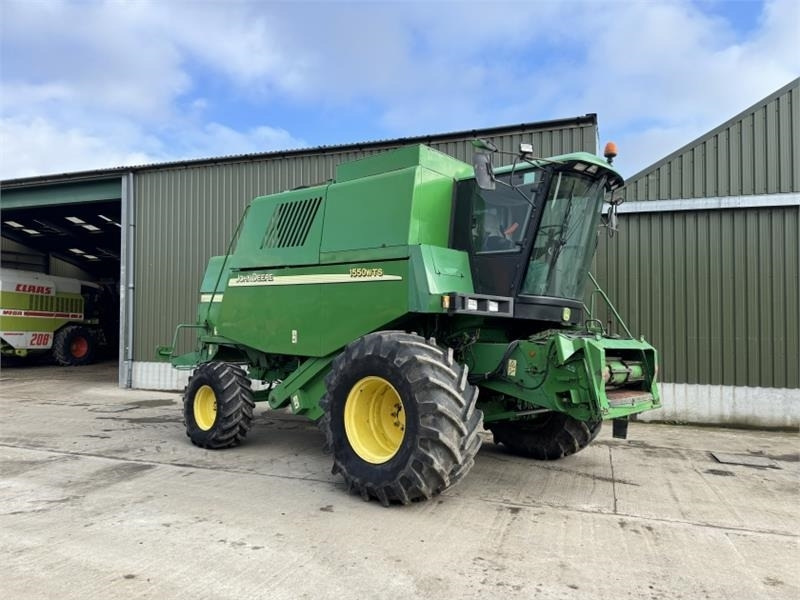 John Deere 1550 WTS c/w 620R Header - Accesorios para cosechadoras: foto 1 John Deere 1550 WTS c/w 620R Header - Accesorios para cosechadoras: foto 1
