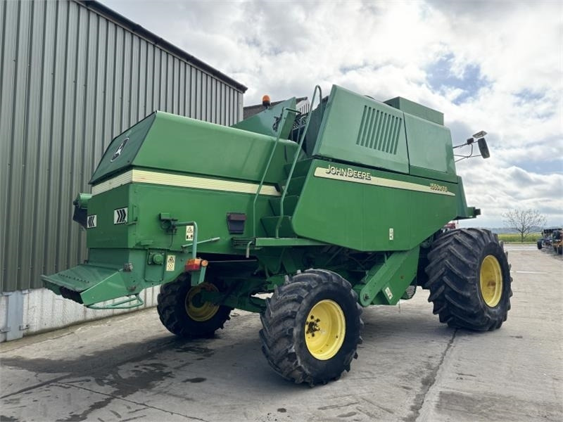 John Deere John Deere 1550 WTS c/w 620R Header - Accesorios para cosechadoras: foto 2 John Deere John Deere 1550 WTS c/w 620R Header - Accesorios para cosechadoras: foto 2