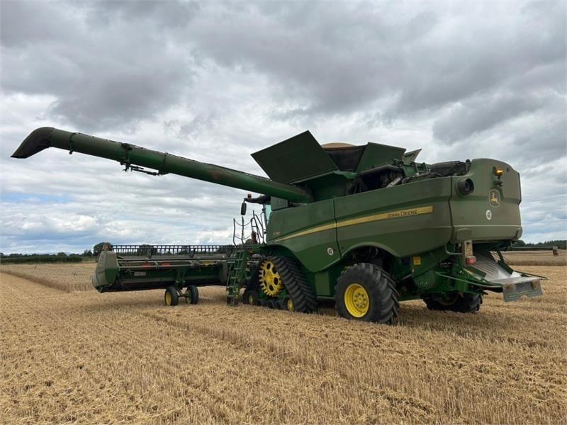 John Deere S785 4WD c/w 735D Header **Video Below** - Accesorios para cosechadoras: foto 3 John Deere S785 4WD c/w 735D Header **Video Below** - Accesorios para cosechadoras: foto 3
