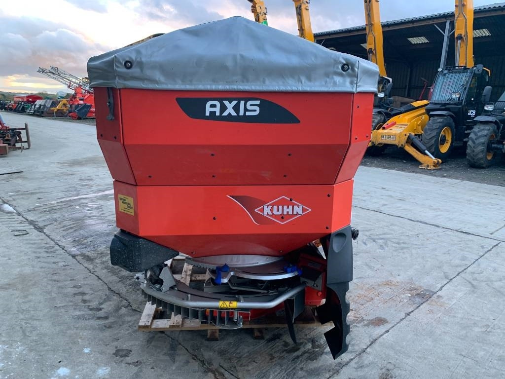 Kuhn 40.2 m-emc Fert Spreader - Esparcidor de fertilizantes: foto 4 Kuhn 40.2 m-emc Fert Spreader - Esparcidor de fertilizantes: foto 4