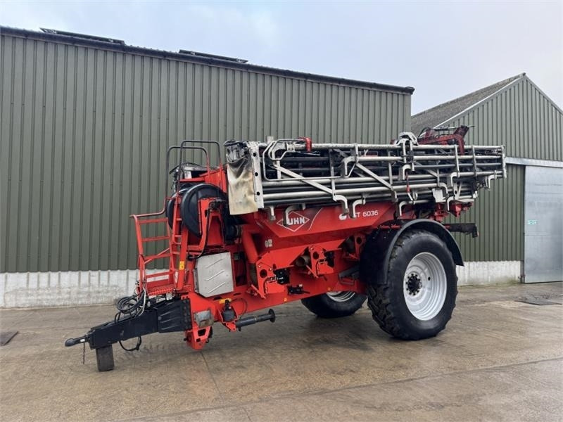 Kuhn AGT 6036 Boom Fert Spreader - Esparcidor de fertilizantes: foto 1 Kuhn AGT 6036 Boom Fert Spreader - Esparcidor de fertilizantes: foto 1