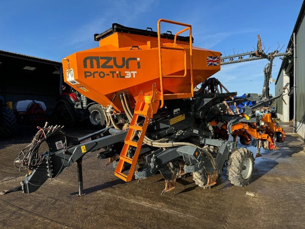 Mzuri Pro-Till 3T **Grain and Fert** - Sembradora: foto 4 Mzuri Pro-Till 3T **Grain and Fert** - Sembradora: foto 4