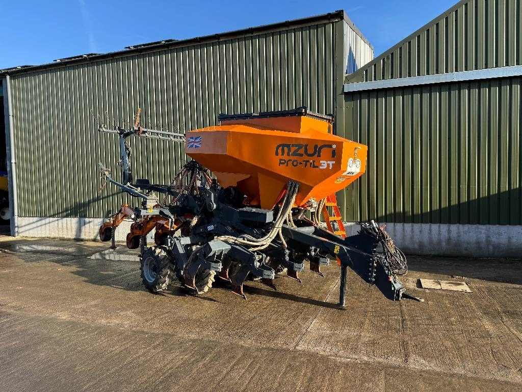 Mzuri Pro-Till 3T **Grain and Fert** - Sembradora: foto 1 Mzuri Pro-Till 3T **Grain and Fert** - Sembradora: foto 1