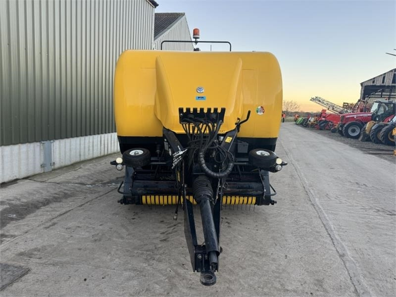 New Holland BB9060 Baler - Empacadora de pacas cuadradas: foto 5 New Holland BB9060 Baler - Empacadora de pacas cuadradas: foto 5