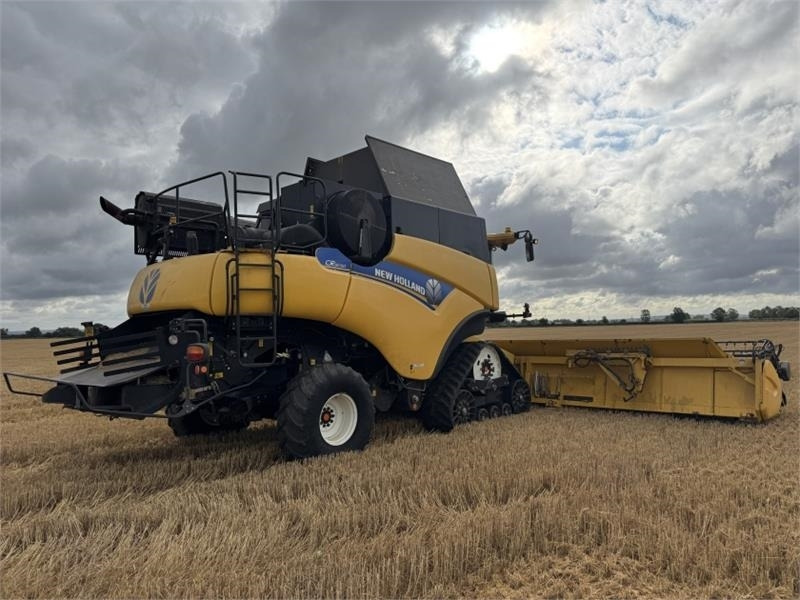 New Holland New Holland CR9090 Rotary Combine **Video Below** - Accesorios para cosechadoras: foto 5 New Holland New Holland CR9090 Rotary Combine **Video Below** - Accesorios para cosechadoras: foto 5