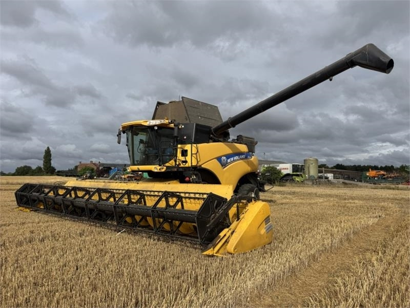 New Holland New Holland CR9090 Rotary Combine **Video Below** - Accesorios para cosechadoras: foto 1 New Holland New Holland CR9090 Rotary Combine **Video Below** - Accesorios para cosechadoras: foto 1
