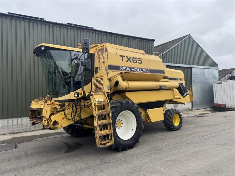 New Holland New Holland TX65 c/w 17ft Header - Accesorios para cosechadoras: foto 1 New Holland New Holland TX65 c/w 17ft Header - Accesorios para cosechadoras: foto 1