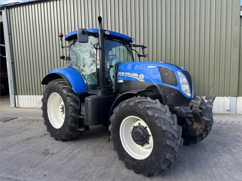 New Holland T7.210 Auto Command - Tractor: foto 2 New Holland T7.210 Auto Command - Tractor: foto 2