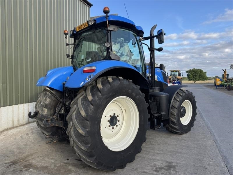 New Holland T7.210 Auto Command - Tractor: foto 3 New Holland T7.210 Auto Command - Tractor: foto 3