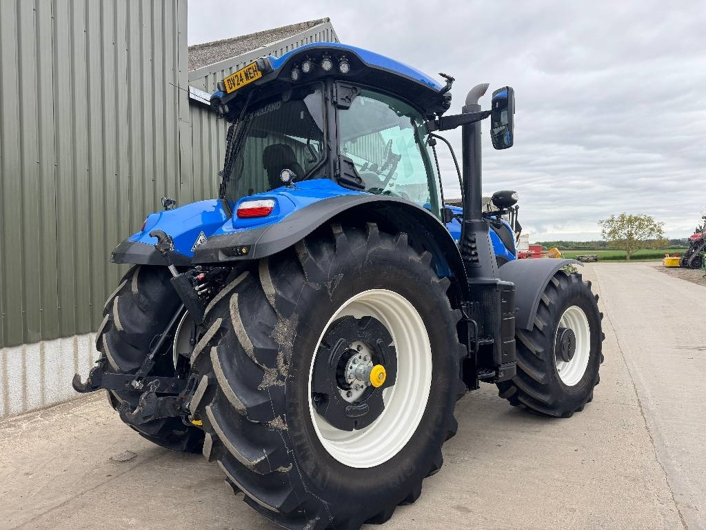 New Holland T7.300 Autocommand - Tractor: foto 4 New Holland T7.300 Autocommand - Tractor: foto 4