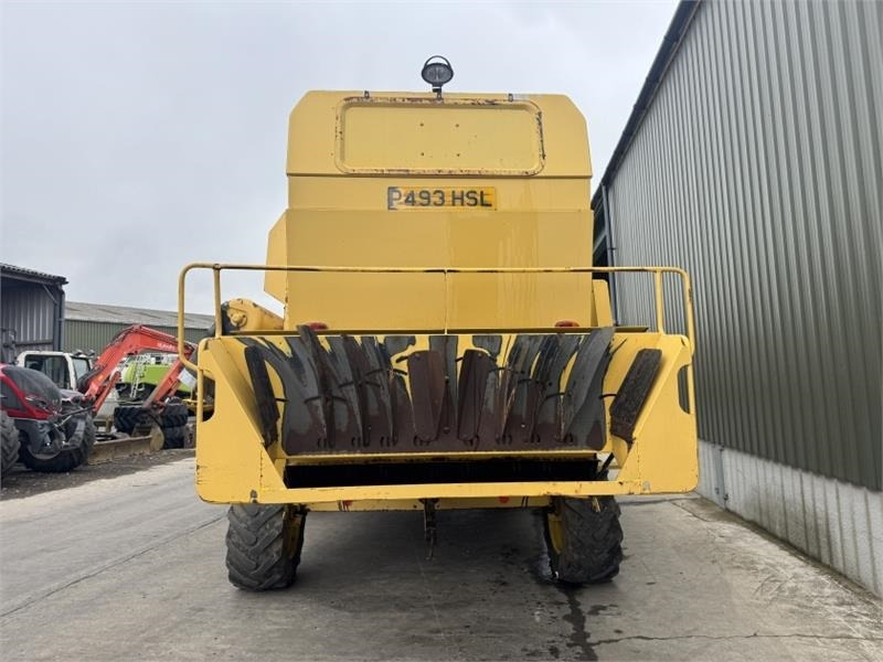 New Holland TX65 c/w 17ft Header - Accesorios para cosechadoras: foto 5 New Holland TX65 c/w 17ft Header - Accesorios para cosechadoras: foto 5