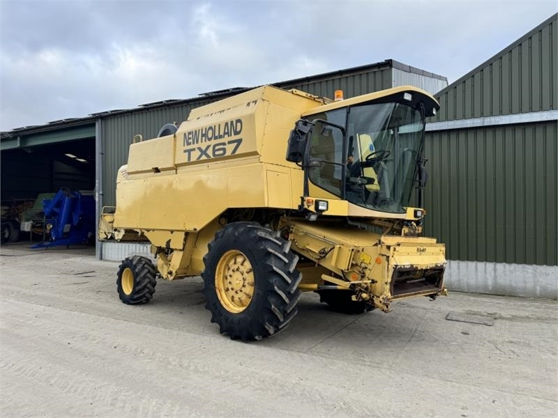 New Holland TX67 c/w 20ft Header - Accesorios para cosechadoras: foto 1 New Holland TX67 c/w 20ft Header - Accesorios para cosechadoras: foto 1
