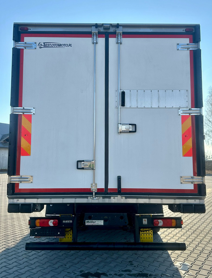 IVECO EUROCARGO 160-280 / CHŁODNIA / 6.1 M DŁUGOŚCI / 15 EUROPALET / AUTOMAT / SYPIALKA / NISKI PRZEBIEG / 16 TON DMC / CARRIER SPALINOWO - ELEKTRYCZNY / 2018 ROK - Camión frigorífico: foto 3 IVECO EUROCARGO 160-280 / CHŁODNIA / 6.1 M DŁUGOŚCI / 15 EUROPALET / AUTOMAT / SYPIALKA / NISKI PRZEBIEG / 16 TON DMC / CARRIER SPALINOWO - ELEKTRYCZNY / 2018 ROK - Camión frigorífico: foto 3