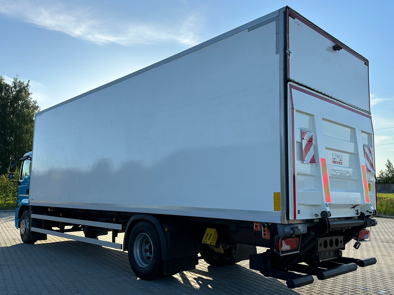 MAN TGM 18.290 / CHŁODNIA / WINDA / 20 EUROPALET / 8.2 M DŁUGOŚCI / 2018 ROK / 410 TYS KM - Camión frigorífico: foto 3 MAN TGM 18.290 / CHŁODNIA / WINDA / 20 EUROPALET / 8.2 M DŁUGOŚCI / 2018 ROK / 410 TYS KM - Camión frigorífico: foto 3