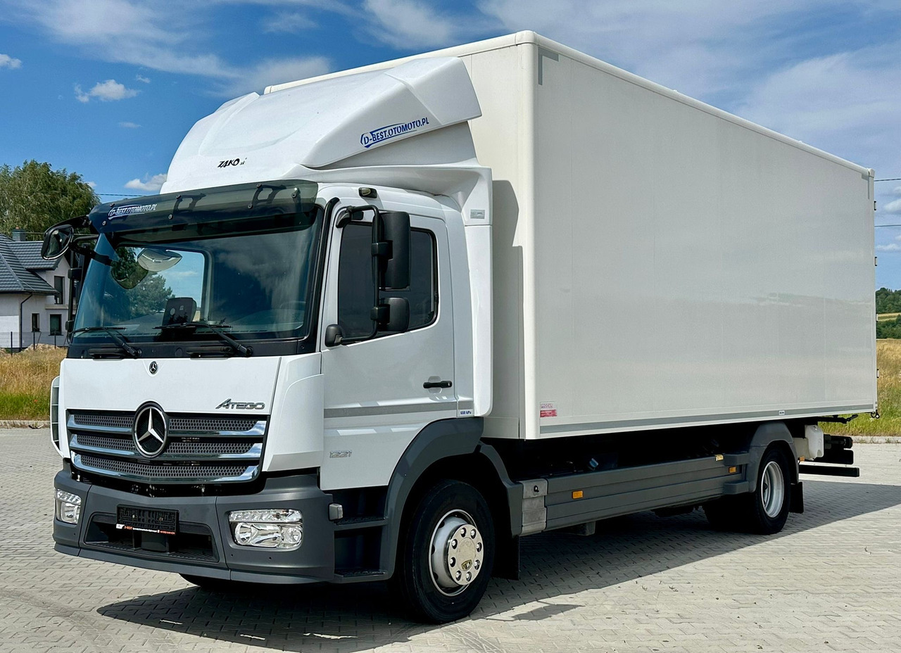 MERCEDES-BENZ ATEGO / 1221 / IZOTERMA / KONTENER / AUTOMAT / 230 TYS KM / 17 EUROPALET / 6.8 M DŁUGOŚCI / 2019 ROK - Camión isotérmico: foto 2 MERCEDES-BENZ ATEGO / 1221 / IZOTERMA / KONTENER / AUTOMAT / 230 TYS KM / 17 EUROPALET / 6.8 M DŁUGOŚCI / 2019 ROK - Camión isotérmico: foto 2