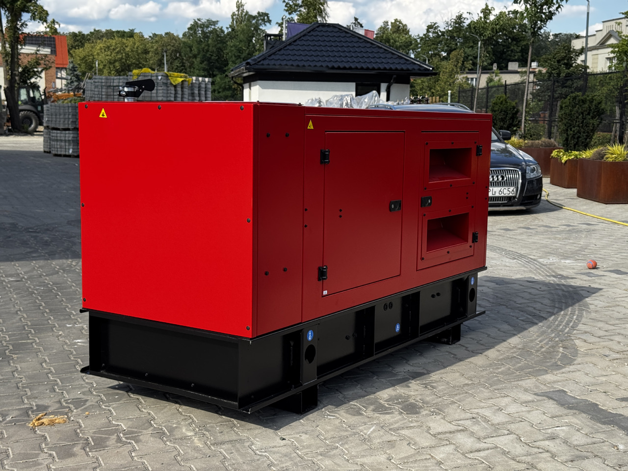 IVECO 80 kVA / 65 kW - Generador industriale: foto 5 IVECO 80 kVA / 65 kW - Generador industriale: foto 5