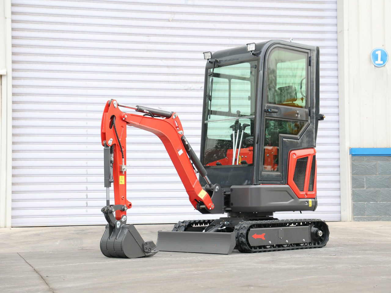 KUBOTA Diesel Mini excavator 1.6 Ton - Müller Machinery MB 16 - KSH - Miniexcavadora: foto 5 KUBOTA Diesel Mini excavator 1.6 Ton - Müller Machinery MB 16 - KSH - Miniexcavadora: foto 5