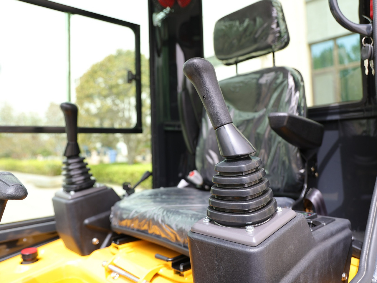 KUBOTA Diesel Mini excavator 1.8 Ton - Müller Machinery MB 18 - KSH - Miniexcavadora: foto 4 KUBOTA Diesel Mini excavator 1.8 Ton - Müller Machinery MB 18 - KSH - Miniexcavadora: foto 4