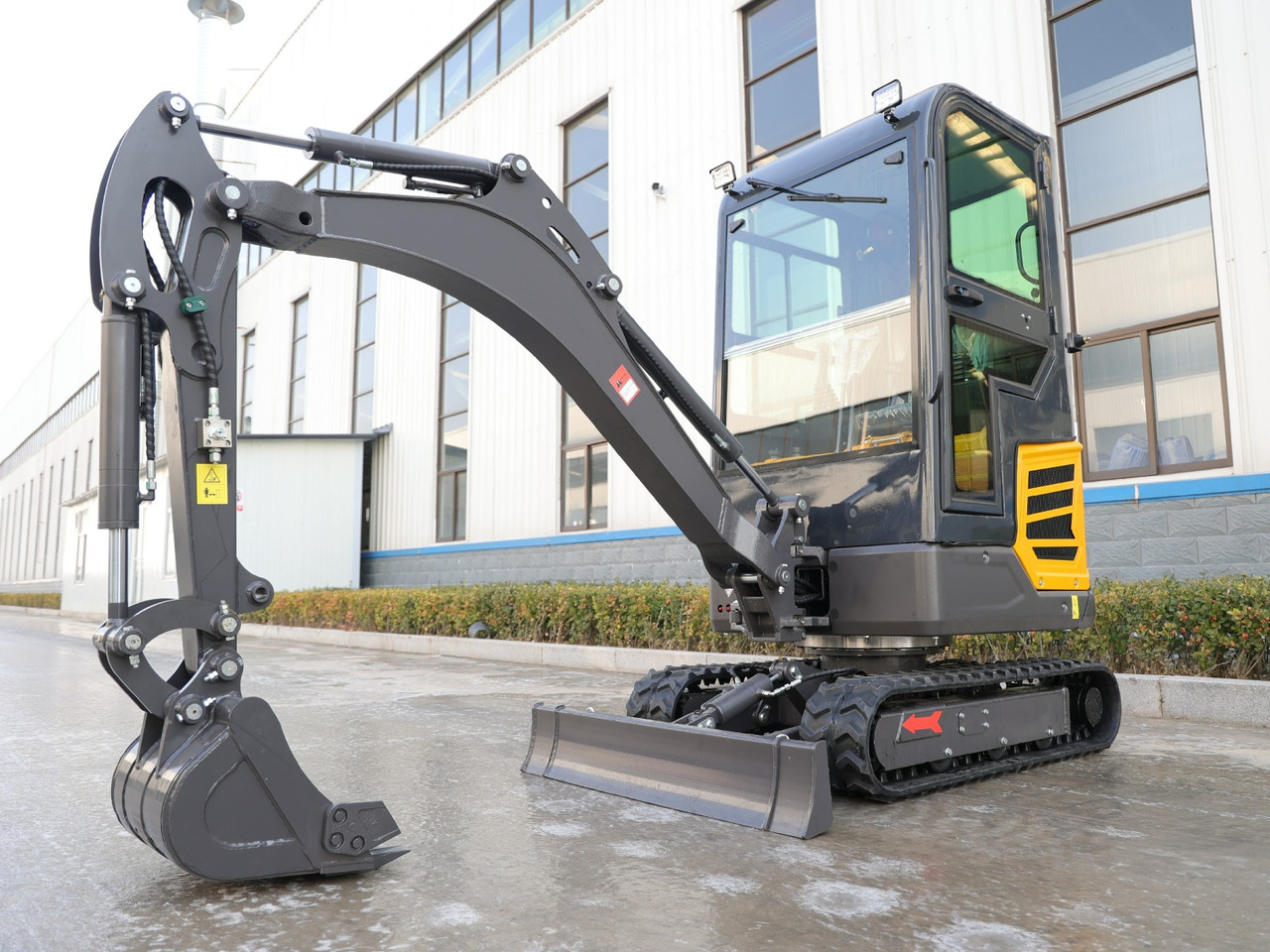 KUBOTA Diesel Mini excavator 2 Ton - Müller Machinery MB 20 - KSH - Miniexcavadora: foto 1 KUBOTA Diesel Mini excavator 2 Ton - Müller Machinery MB 20 - KSH - Miniexcavadora: foto 1