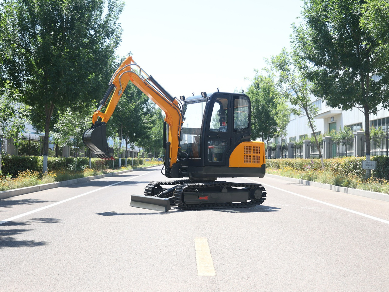 Müller Machinery Diesel Mini excavator 4 ton - Müller Machinery MB 40 - KSH Xinchai 4D32 Motor - Miniexcavadora: foto 1 Müller Machinery Diesel Mini excavator 4 ton - Müller Machinery MB 40 - KSH Xinchai 4D32 Motor - Miniexcavadora: foto 1