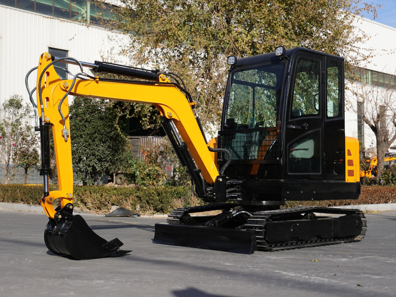 Müller Machinery - Xinchai 4D32 Motor Diesel Mini excavator 3.5 Ton - Müller Machinery MB 35 - VKSH - Miniexcavadora: foto 2 Müller Machinery - Xinchai 4D32 Motor Diesel Mini excavator 3.5 Ton - Müller Machinery MB 35 - VKSH - Miniexcavadora: foto 2