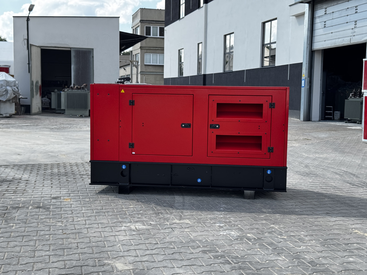 PERKINS 60 kVA / 48 kW - Generador industriale: foto 5 PERKINS 60 kVA / 48 kW - Generador industriale: foto 5