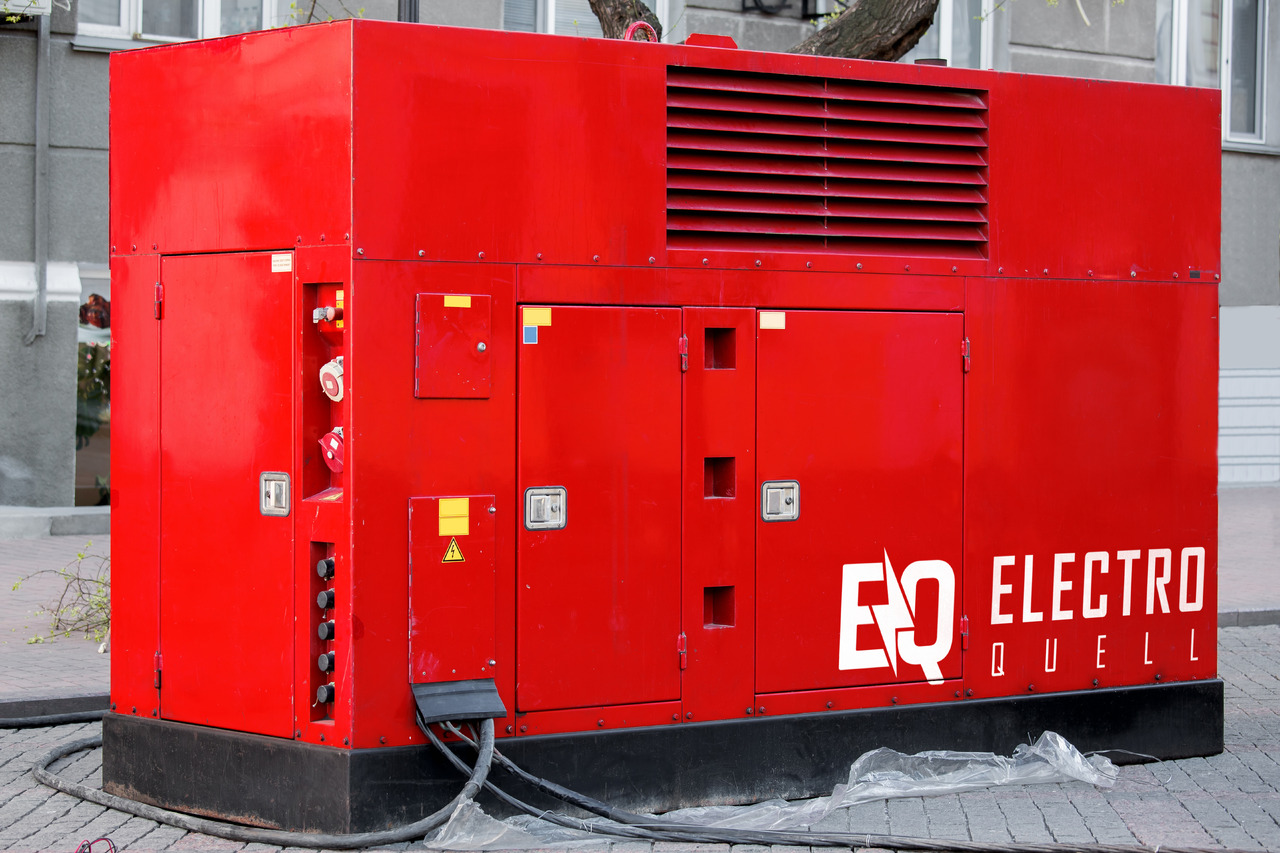 VOLVO 300 kVA / 240 kW - Generador industriale: foto 1 VOLVO 300 kVA / 240 kW - Generador industriale: foto 1