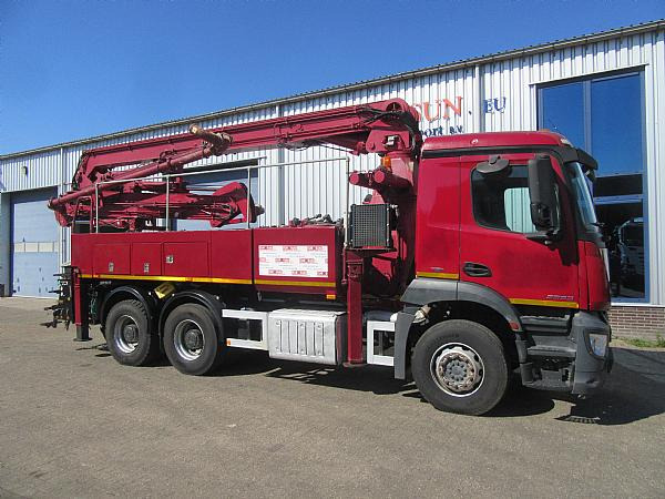 2017 SCHWING S24 X / MB AROCS - Camión bomba de hormigón: foto 1 2017 SCHWING S24 X / MB AROCS - Camión bomba de hormigón: foto 1