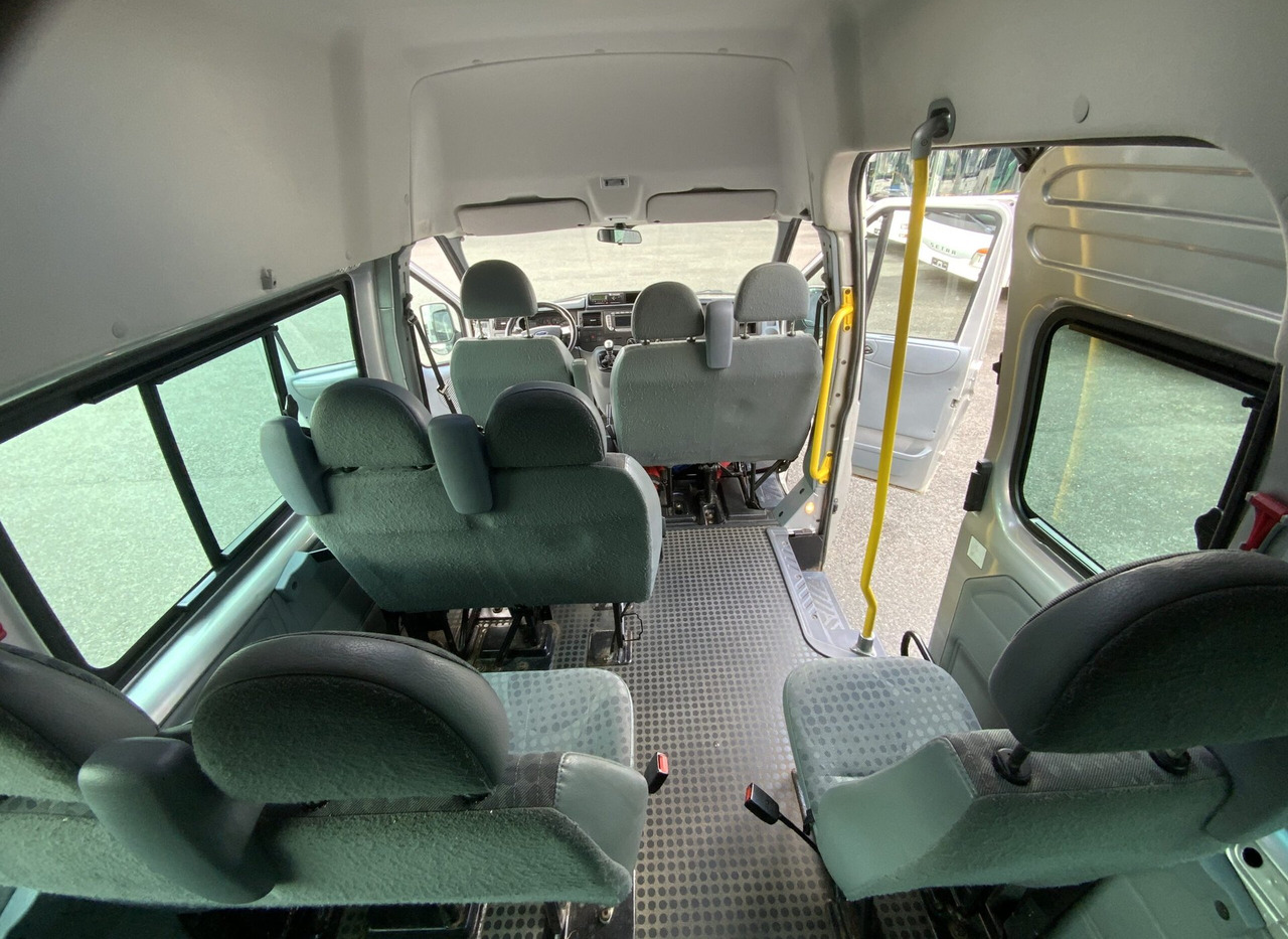 Minibús, Furgoneta de pasajeros Ford Transit: foto 13