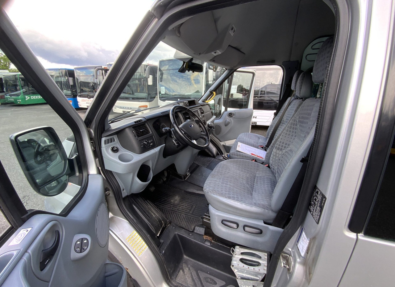 Minibús, Furgoneta de pasajeros Ford Transit: foto 6
