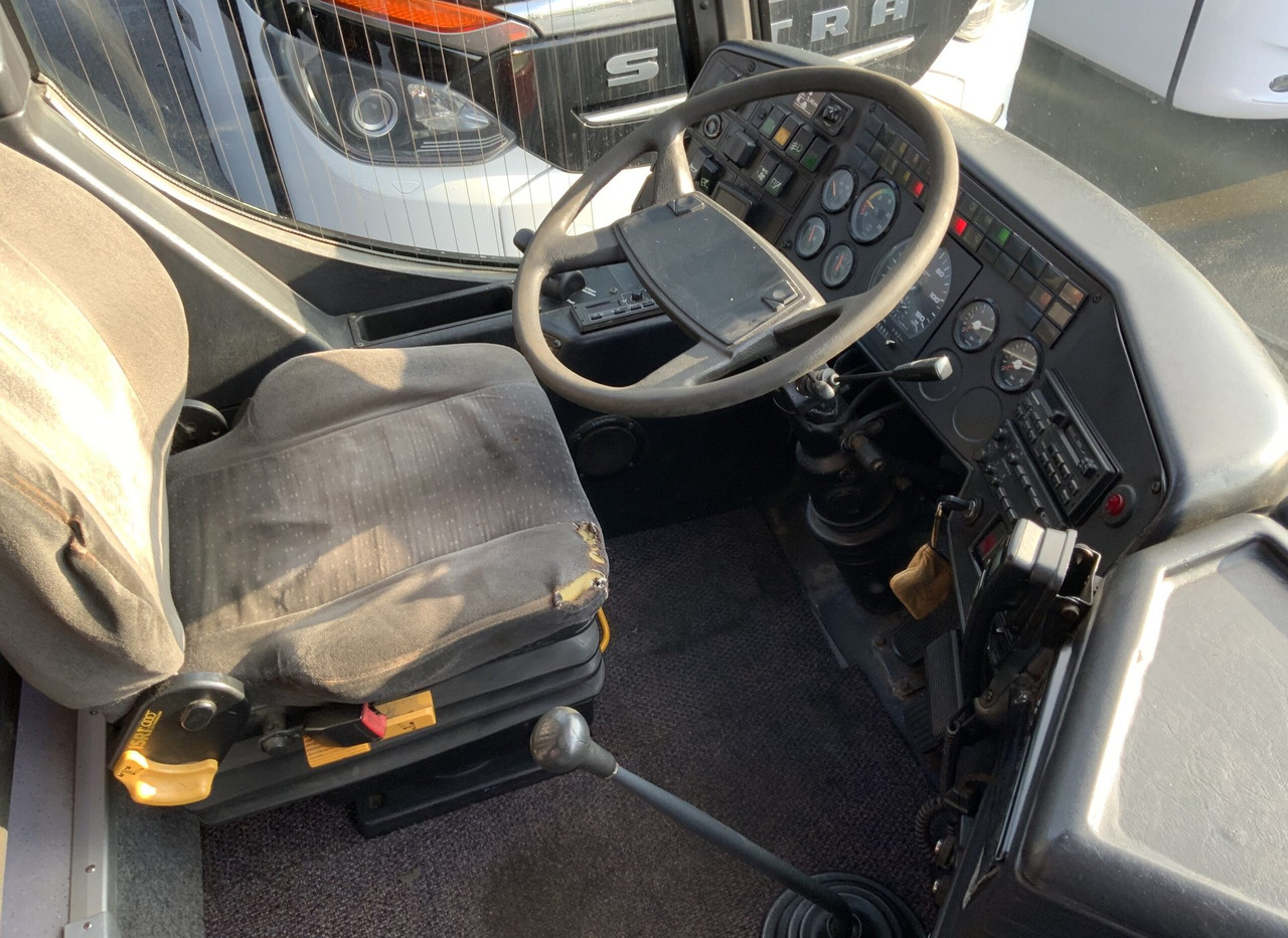 Foto del interior 2: Autobús suburbano Setra S 315 GT