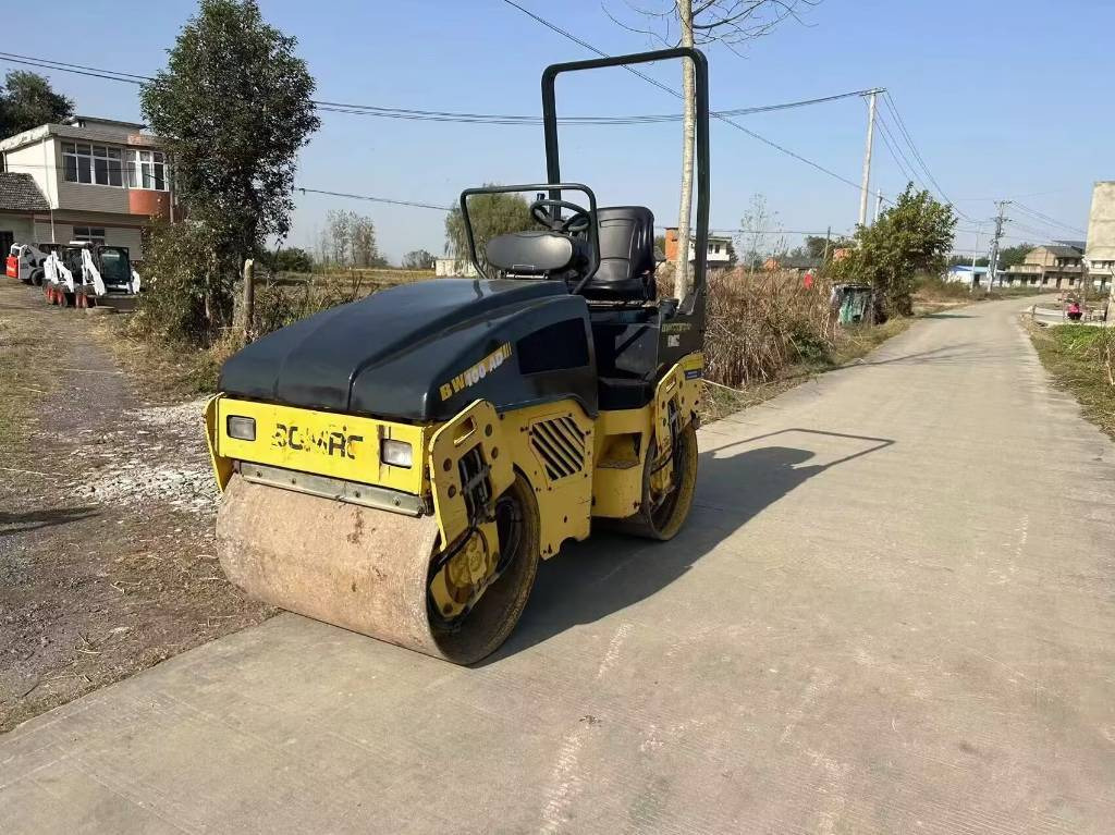 Bomag BW 100 AD - Apisonadora de asfalto: foto 4 Bomag BW 100 AD - Apisonadora de asfalto: foto 4
