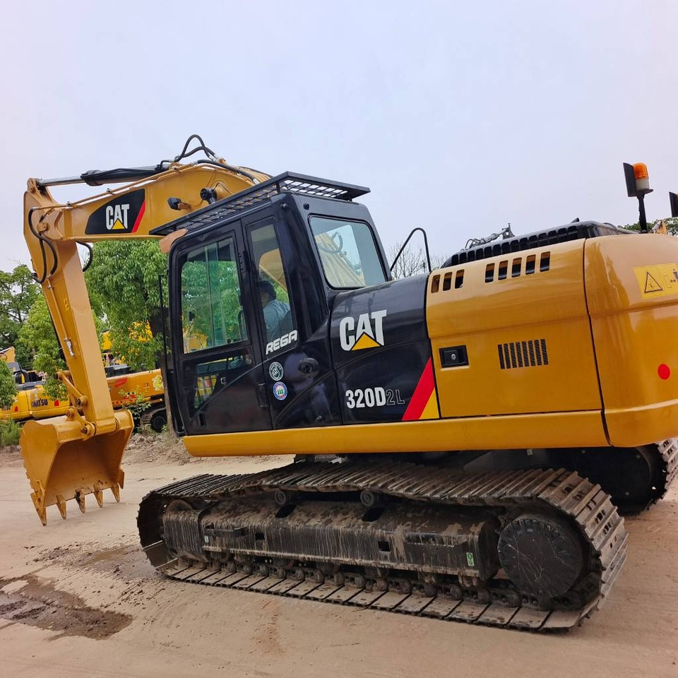 CAT 320 D-C7.1 - Excavadora de cadenas: foto 1 CAT 320 D-C7.1 - Excavadora de cadenas: foto 1