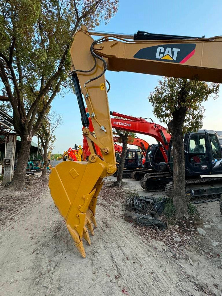 CAT 320 D-C7.1 enging - Excavadora de cadenas: foto 3 CAT 320 D-C7.1 enging - Excavadora de cadenas: foto 3