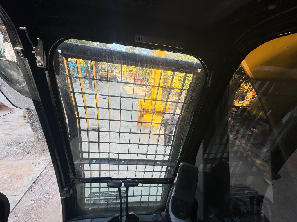 CAT 330 D L - Excavadora de cadenas: foto 4 CAT 330 D L - Excavadora de cadenas: foto 4